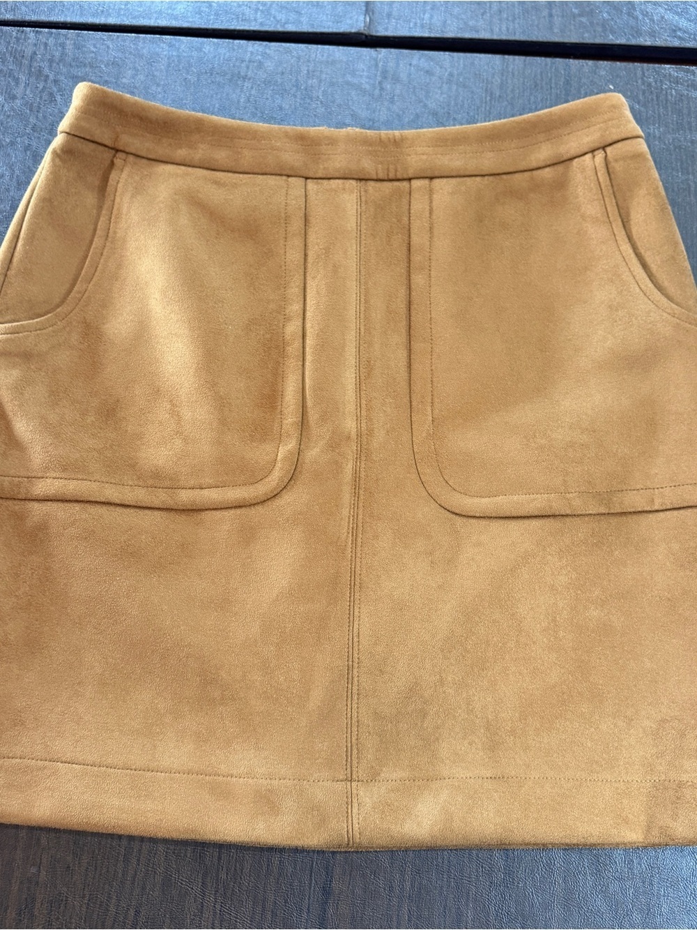 Loft Suede Like Pocket Mini Skirt in Camel. New with Tags Sz 10
